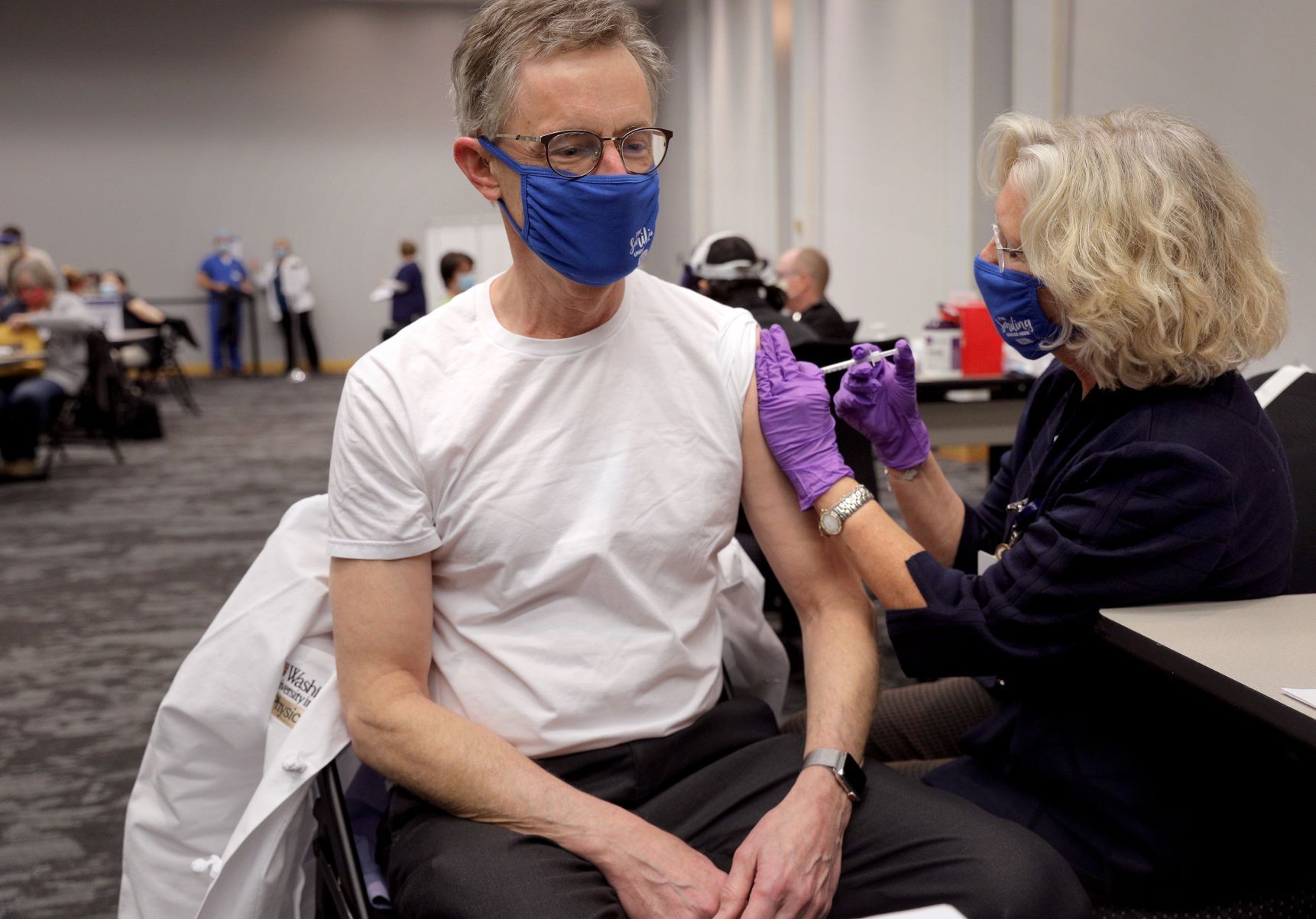 BJC begins vaccinating frontline caregivers